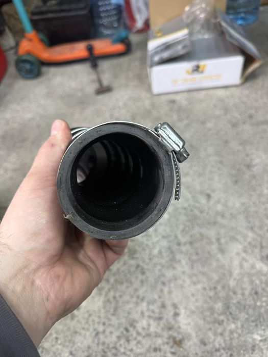 Патрубок інтеркулера BMW E70, E71
