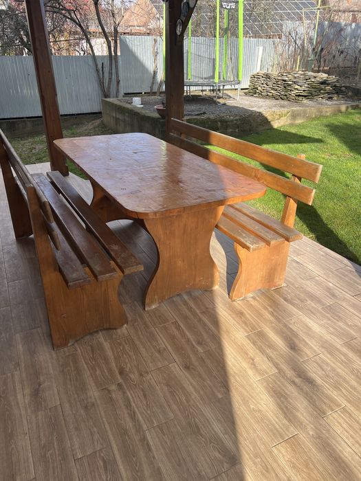 Деревʼяні меблі