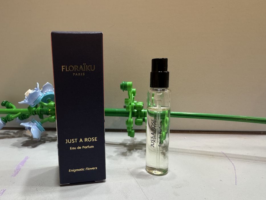 Парфуми Floraiku Just a Rose
