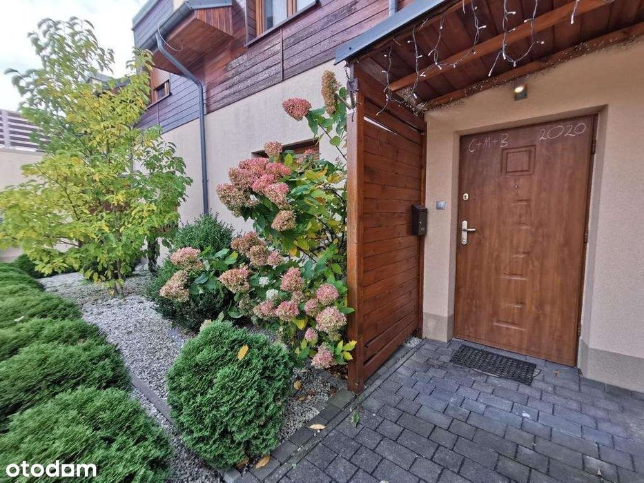 Przestronne mieszkanie z balkonem i garażem