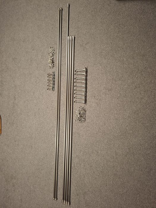 Karnisze 6szt 204cm i 244cm