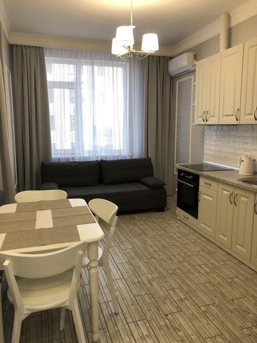 Сдам  свет не выключают стильную студию в центре:ЖК Кадор 16 Жемчужина