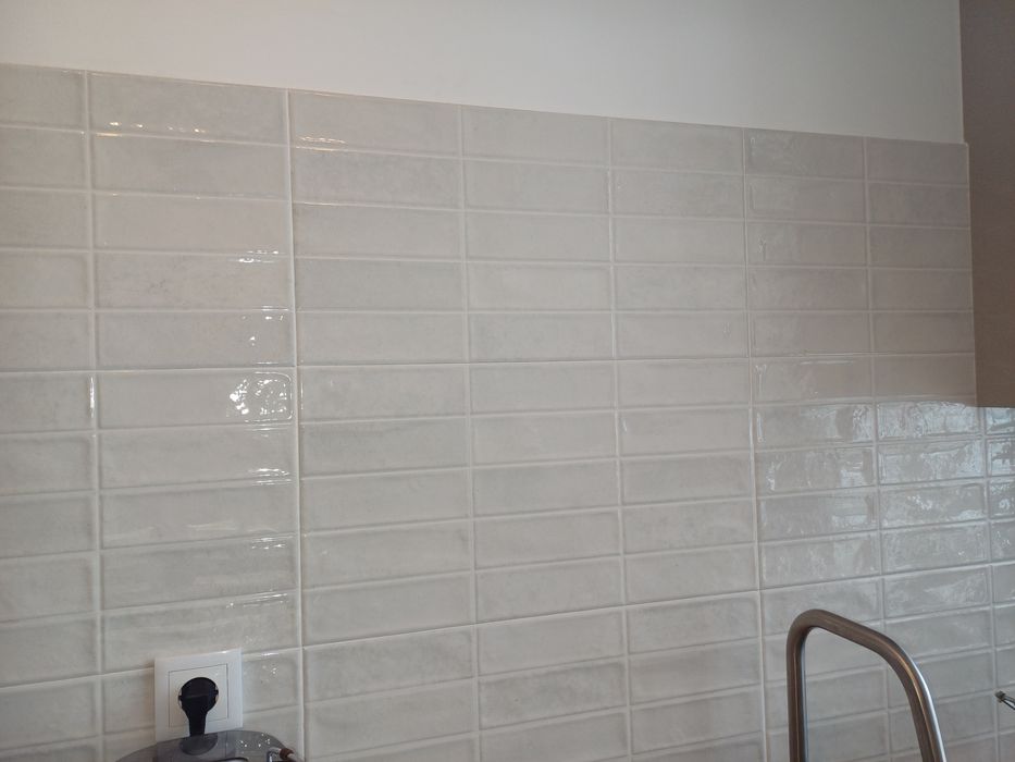 Azulejo branco LeroyMerlin para cozinha/casa de banho (7m2)