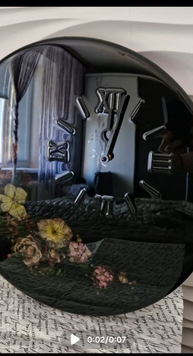 Годинник з епоксидної смоли