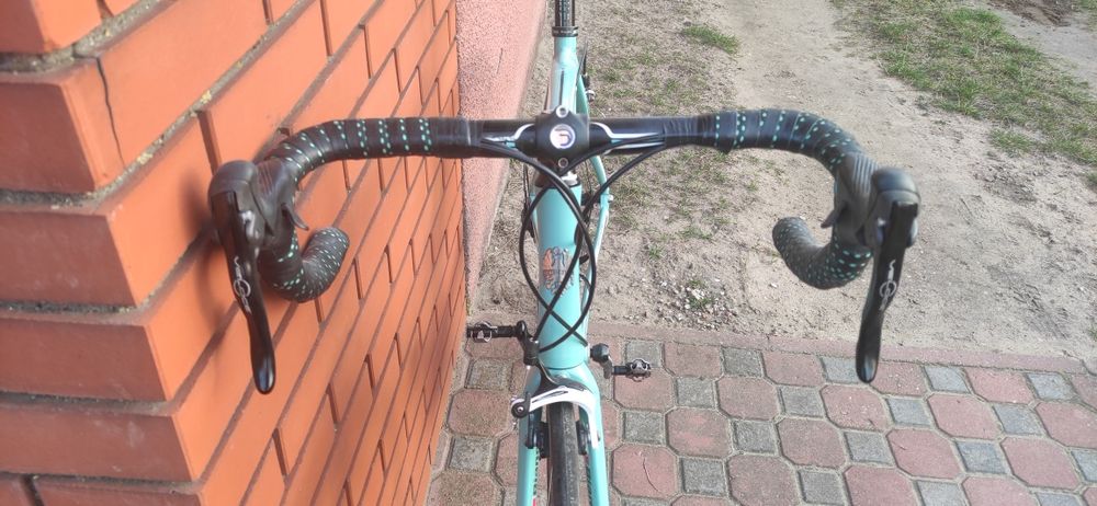 Rower szosowy Bianchi Via Nirone 7