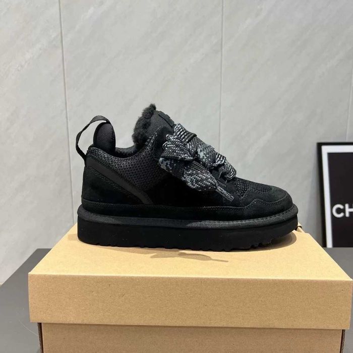 UGG Lowmel Black R.41