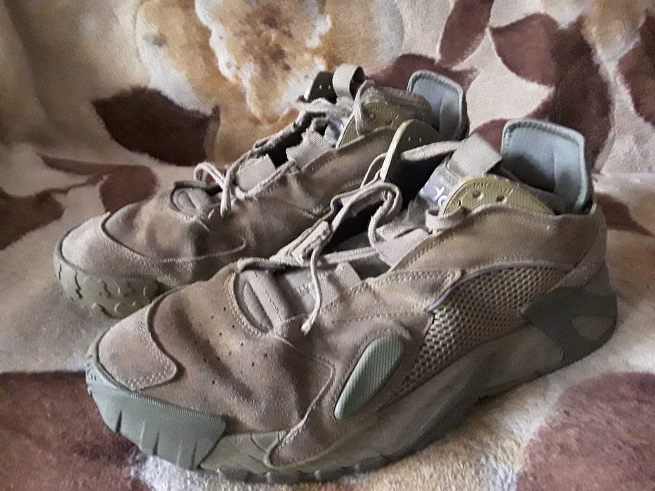 Кросівк кроссовки Adidas lightstrike 46 р.