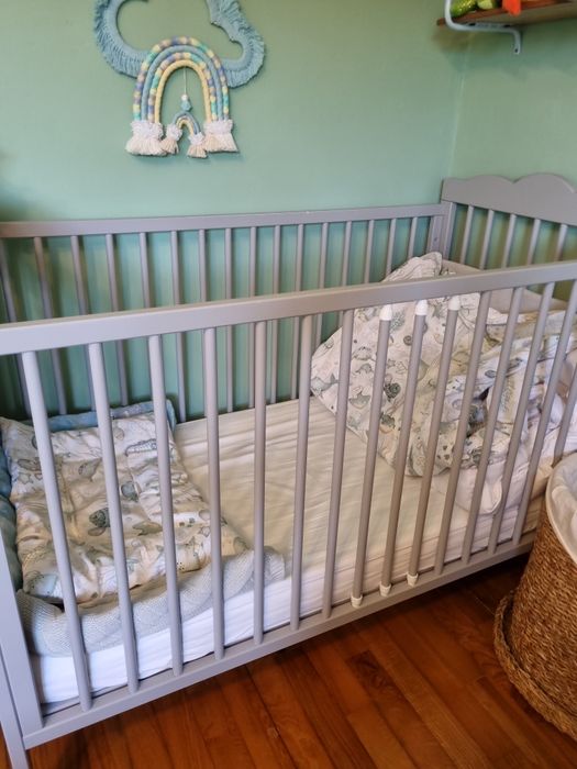 Sprzedam łóżeczko dziecięce szare model Oliver