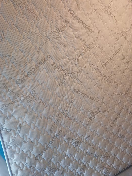 Colchão 150x190 ortopédico em bom estado