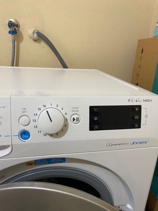 Indesit Máquina LAVA E SECA roupa 9Kg