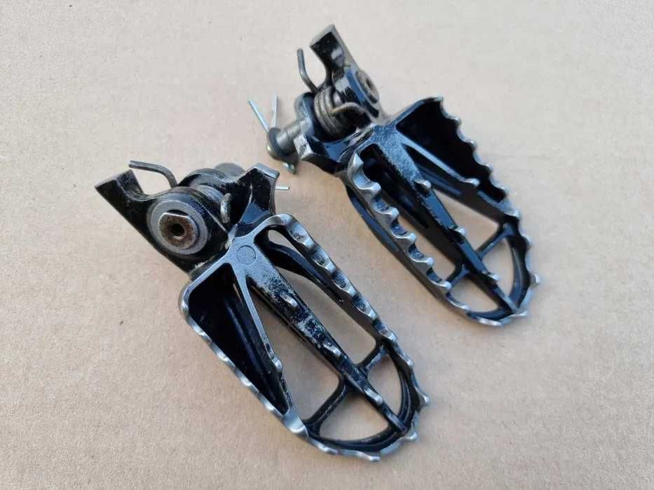 Podnóżki pegi stopki Honda CR CRF 125/ 250/ 450 rok 02-23 OEM