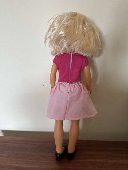 4 Bonecas Barbie / disney usadas