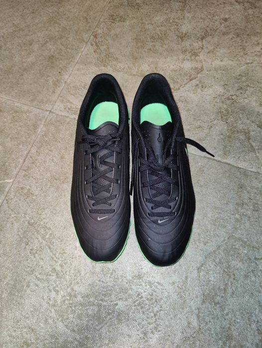Chuteiras Nike Tiempo Maestro Club Turf N°44,5