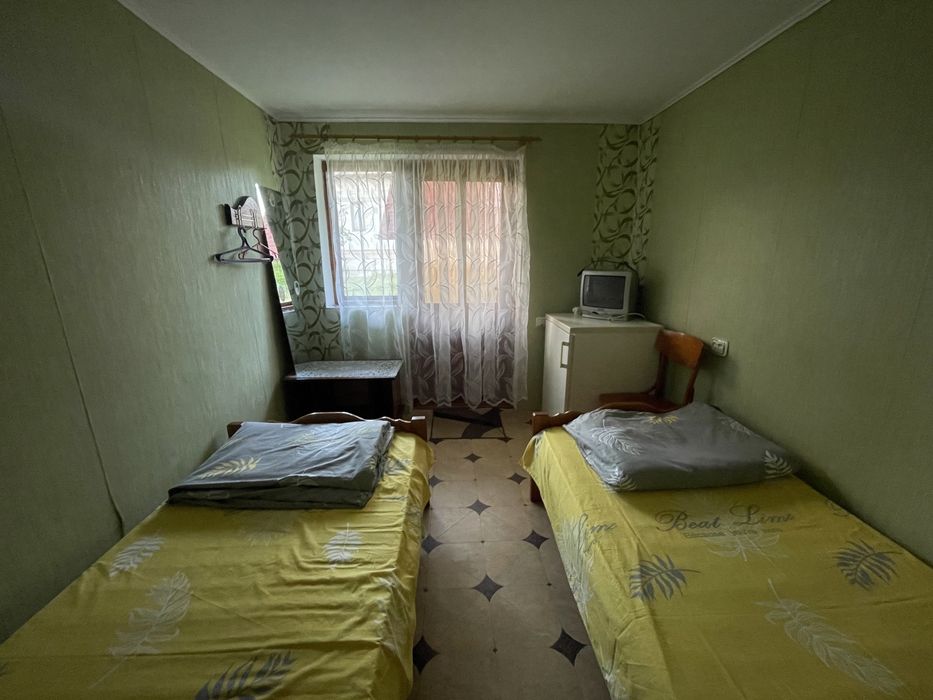 Світязь кімнати подобово