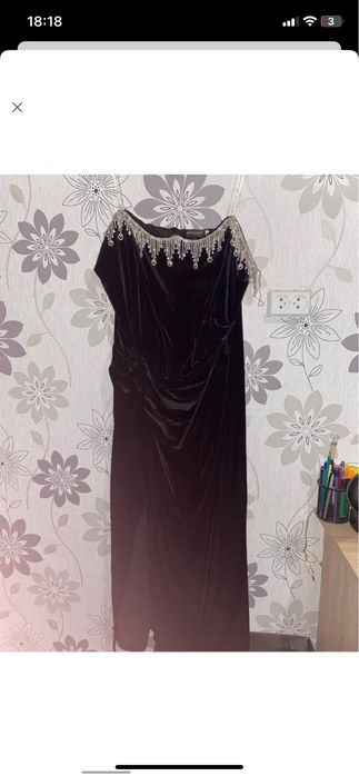 Жіноча велюрова елегантна вечірня сукня вз бахромой ХL