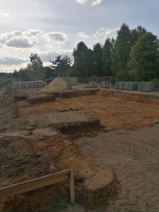 Usługi koparko-ładowarką, Minikokapark, Wywrotką, Układanie kostki brukowej