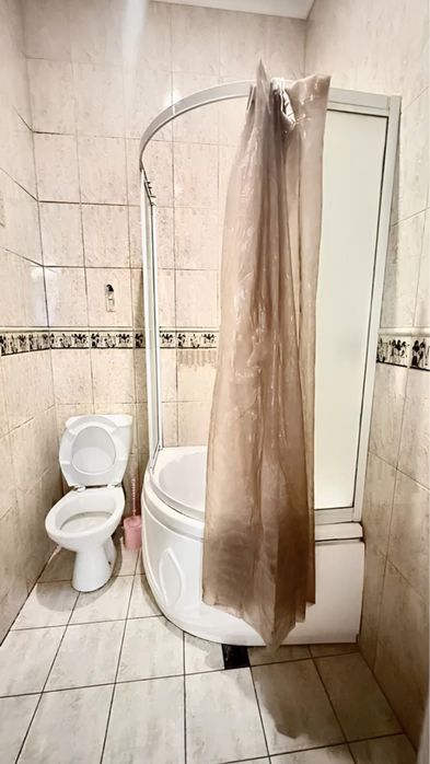 Cдам посучточно уютный дом 4 спальни бассейн сауна 13 фонтана рыба)