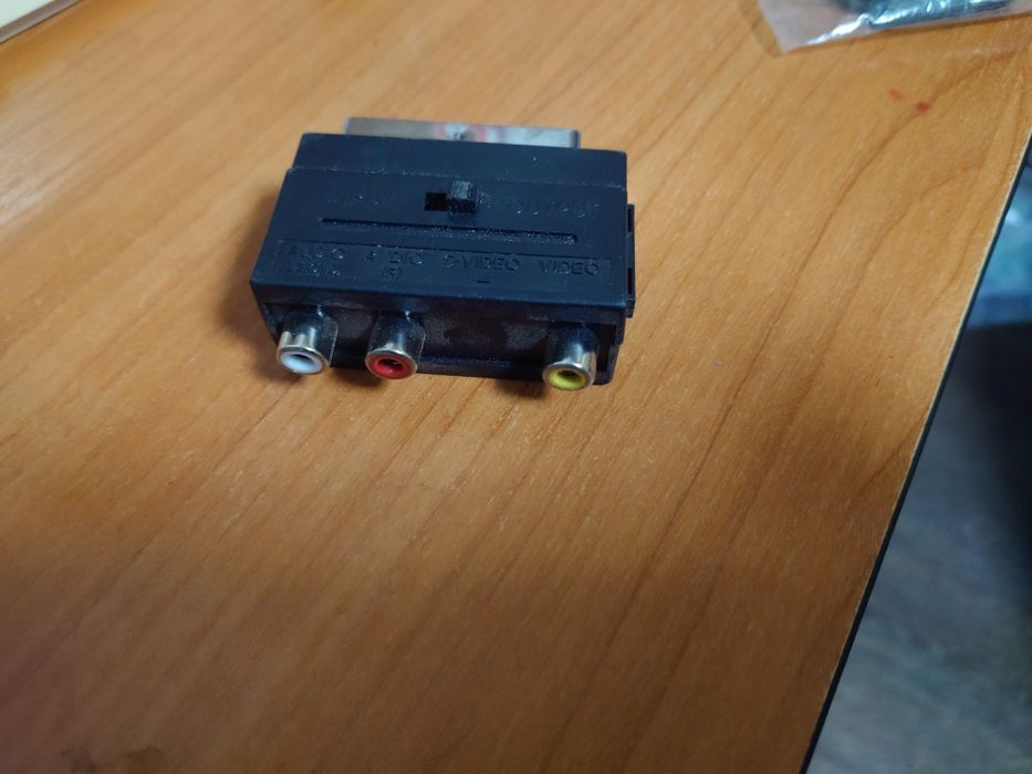 Кабелі різні HDMI, SCART-SCART, VGA, USB, антенный кабель с блочком