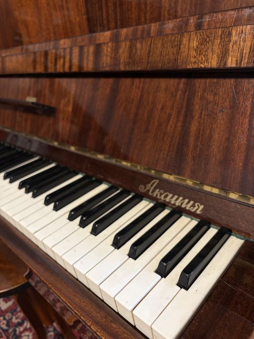 Фортепіано Б/У але у гарній якості