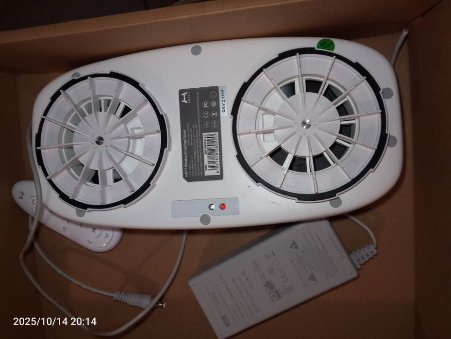 Hurtt Windows Cleaning Robot DDC 55