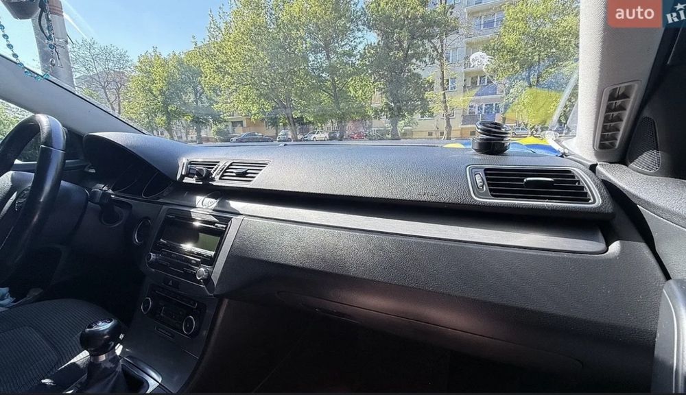 Продаю автомобіль. Volkswagen Passat B7 2.0 TDI 140к.c. 2011