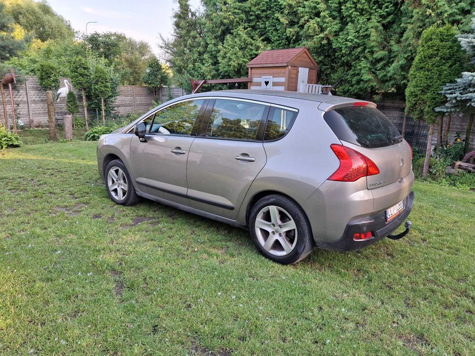 peugeot 3008 super stan doinwestowany klima elektryka hak