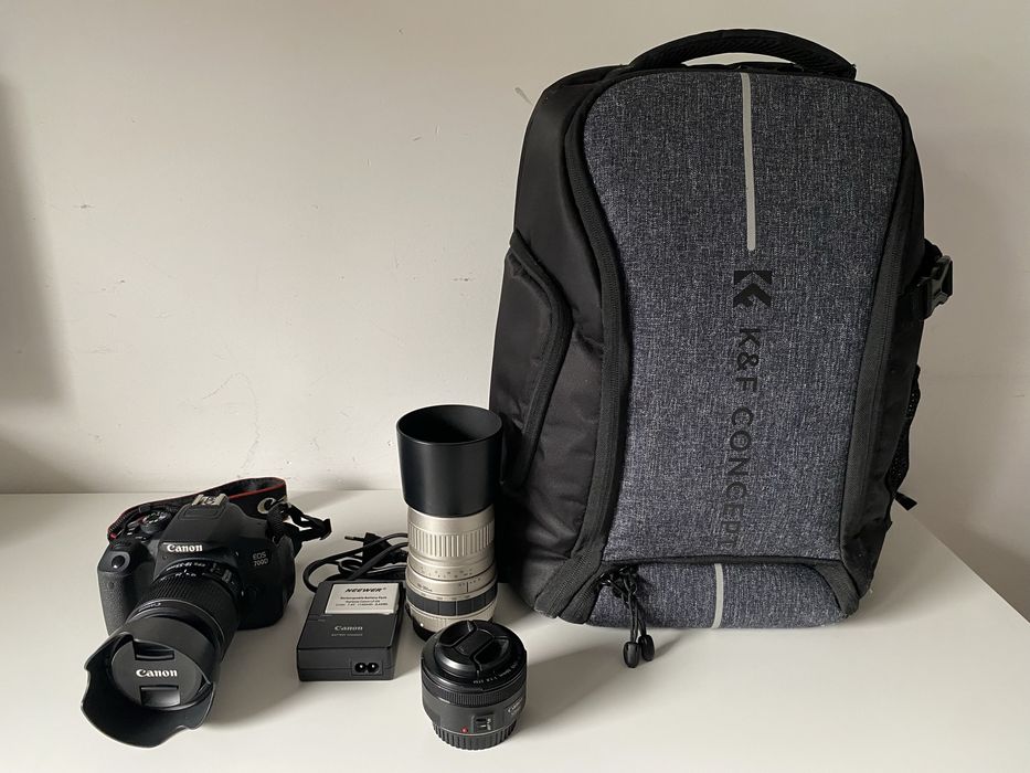 Canon 700D com 3 objetivas e mochila