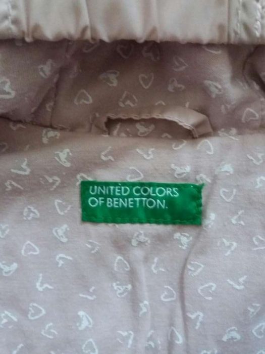Kurteczka Benetton dla dziewczynki rozmiar 110