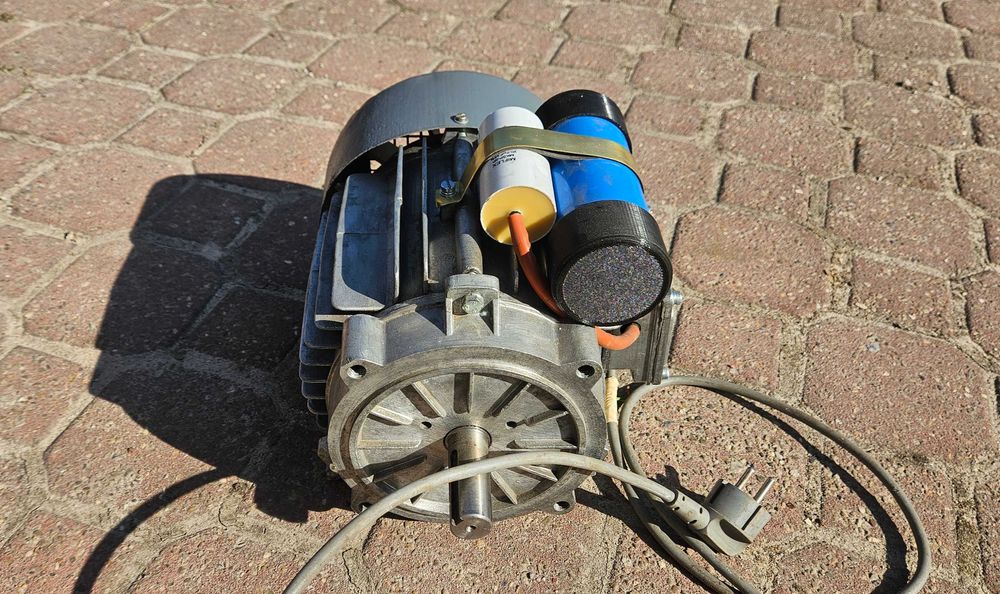 Silnik elektryczny jednofazowy 220v 230v Wiefamel