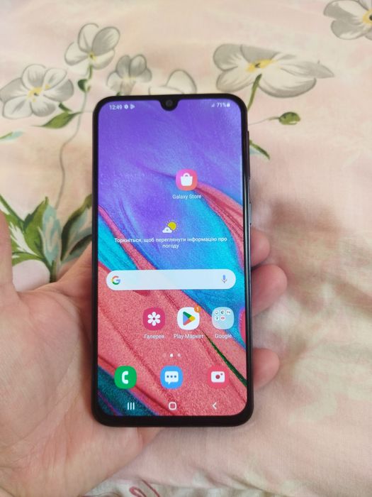 Samsung galaxy A40 SM-A405F.  4/64 NFC