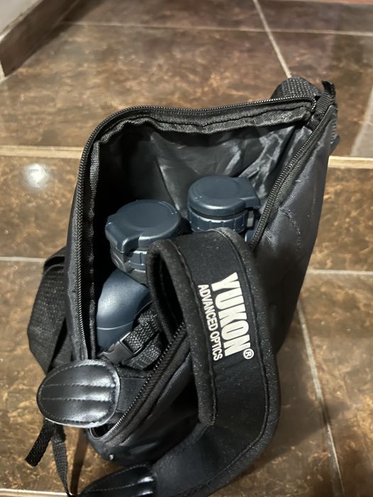 Бінокль Yukon 12/50