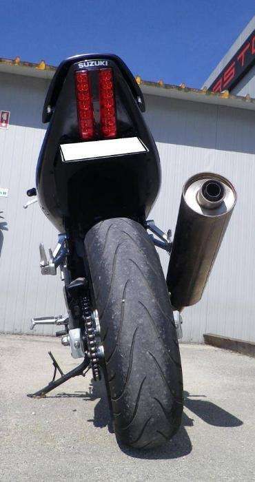Escape  SUZUKI    SV  650