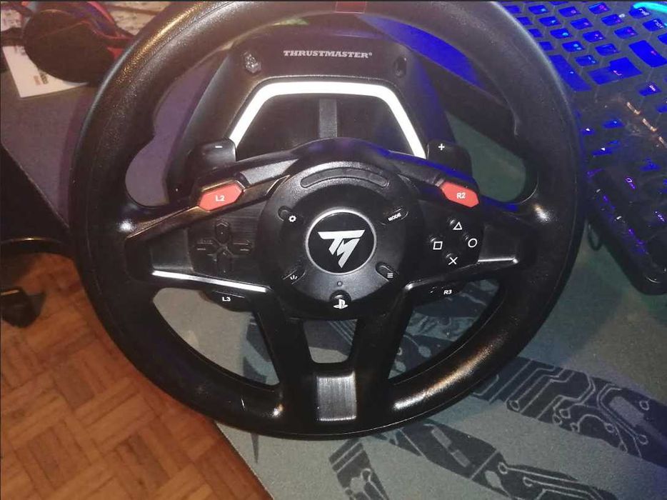 Volante Thrustmaster T128 (PS5/PS4/PC) com Garantia Worten