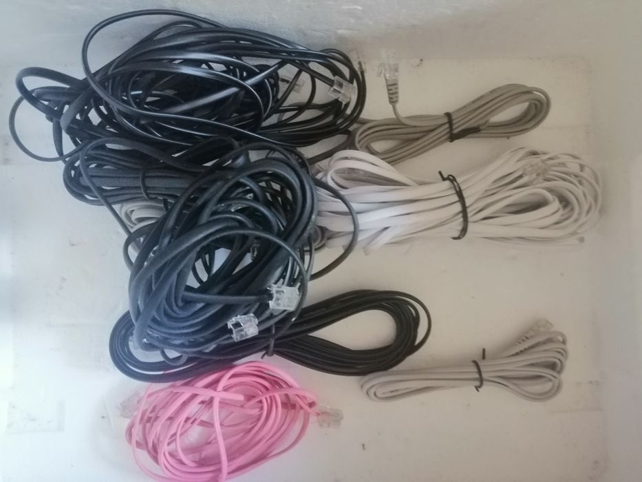 Filtros ADSL e fios telefone