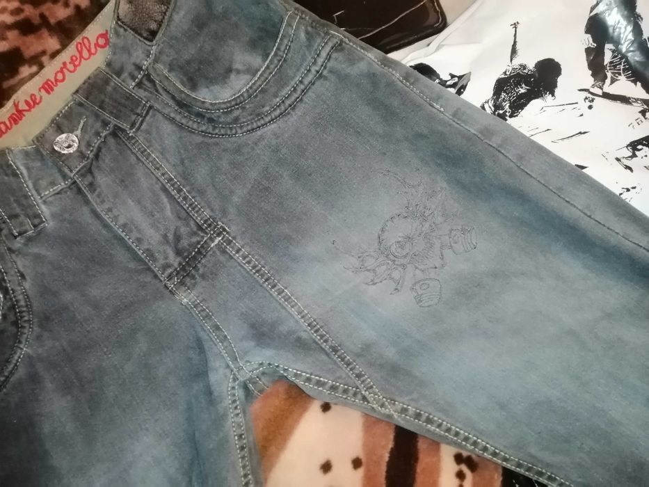 Джинсы Frankie Morello  ОСОБЫЙ СТИЛЬ