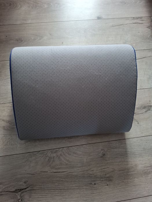 Podnóżek  z firmy Ikea