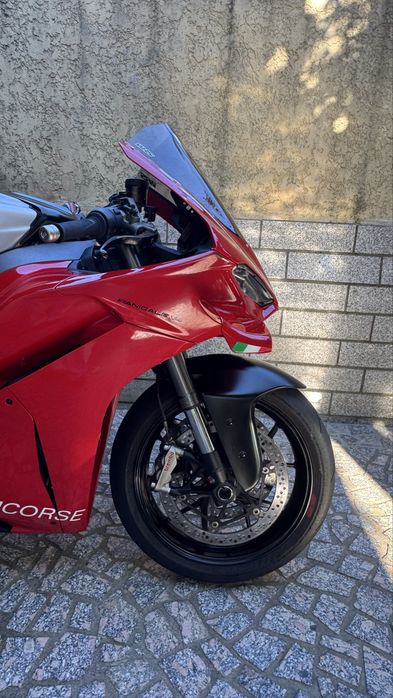 Ducati Panigale v4 Akrapovic