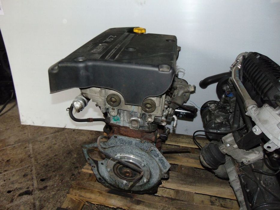 silnik kompletny 2,5 crd voyager igła