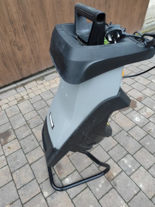 Rozdrabniacz do gałęzi Titan2400w