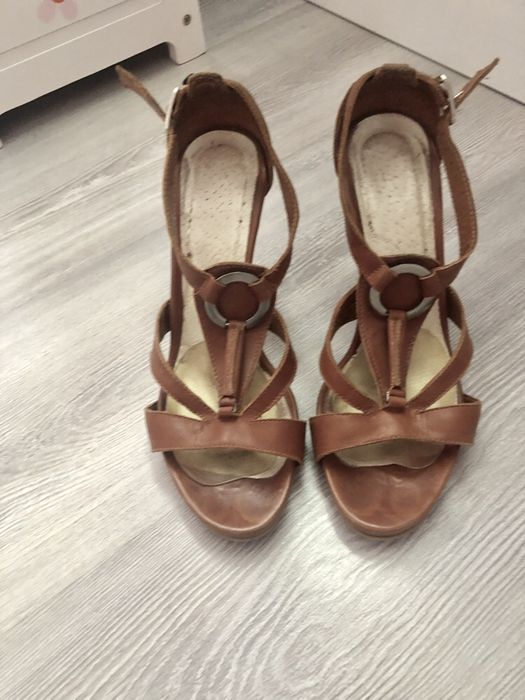 Skórzane buty sandały Kotyl na paski polskie