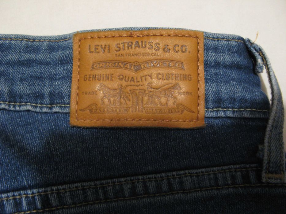 Calças de ganga de senhora Levis Strauss