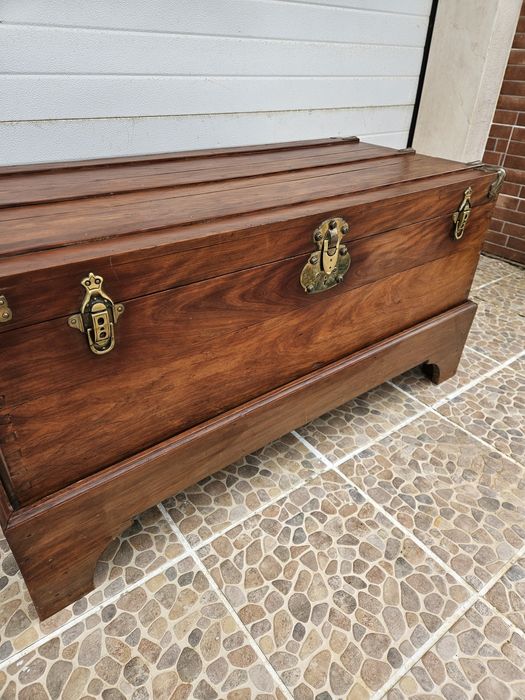 Arca c/suporte Antiga