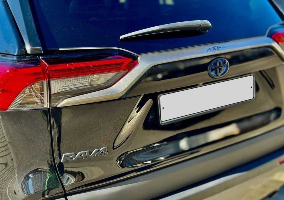 Toyota RAV4 2.5, 2021