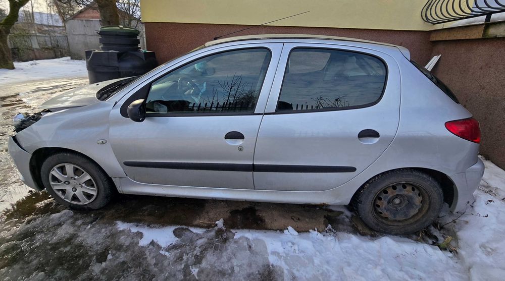 Peugeot 206 plus 1.4 HDI 2009 Rok