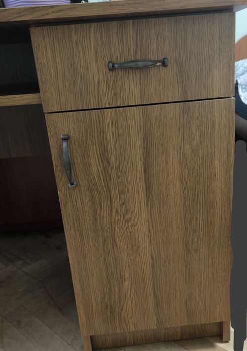 Стіл письмовий Стол письменный