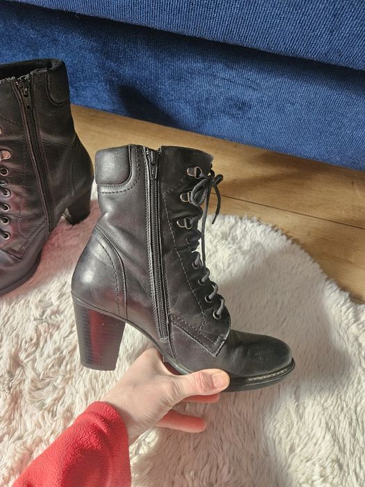 Botki Lasocki czarne zamek sznurowane  37