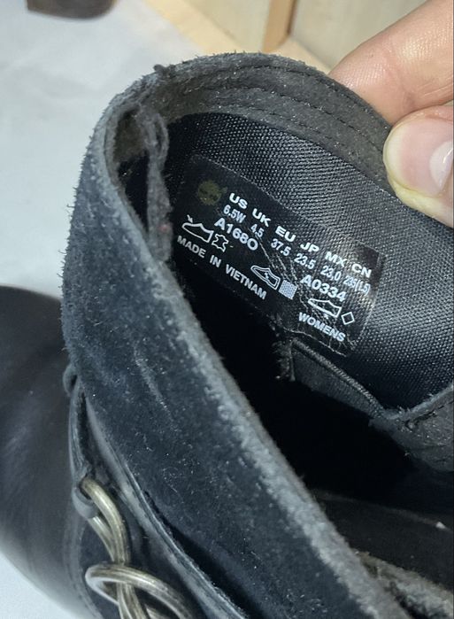 Казаки полусапожки на каблуках Timberland
