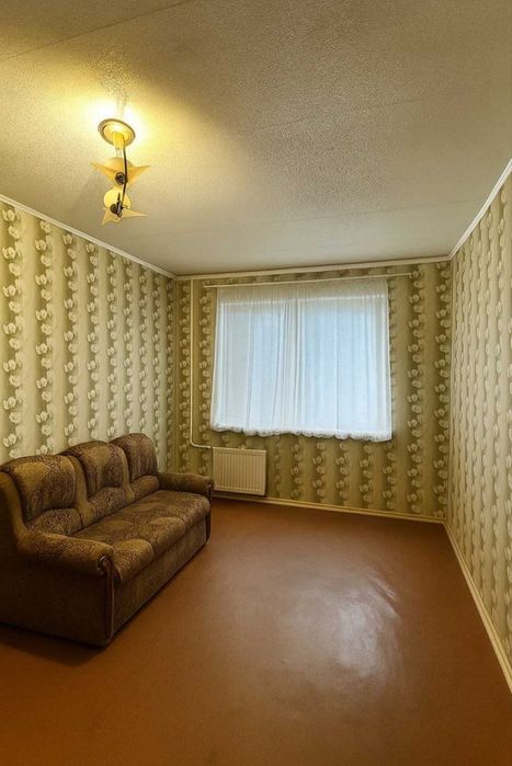 продам в центре Чугуева 3х комнатную квартиру