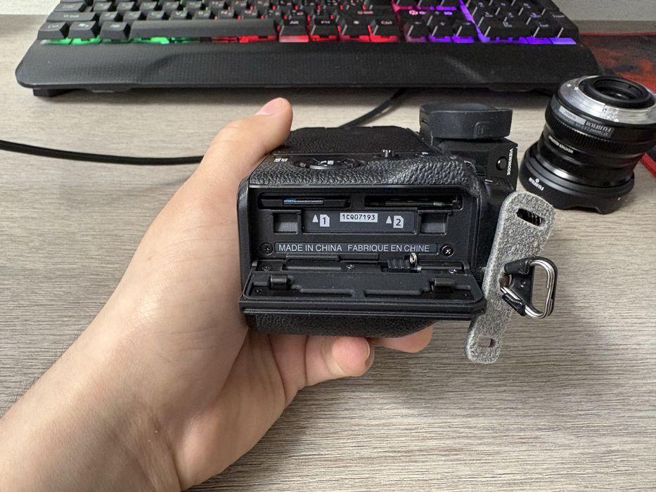 fujifilm x70 付属品多数 fujifilm x70 - купити цифрові фотокамери - Ціна на OLX.ua