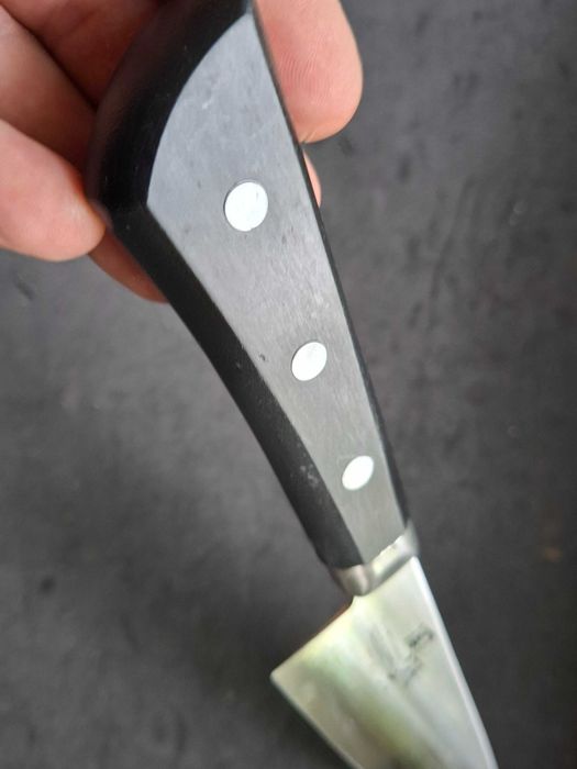 Nóż japoński KAI Sekimagoroku Honoka gyuto